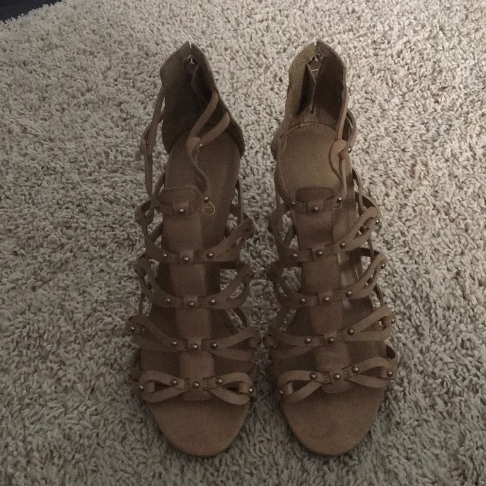Beige Ivanka Trump heel sandals